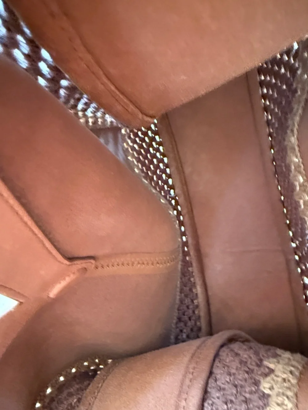 Daisy HOBO shoulder bag in Camel - Picture 4 of 12